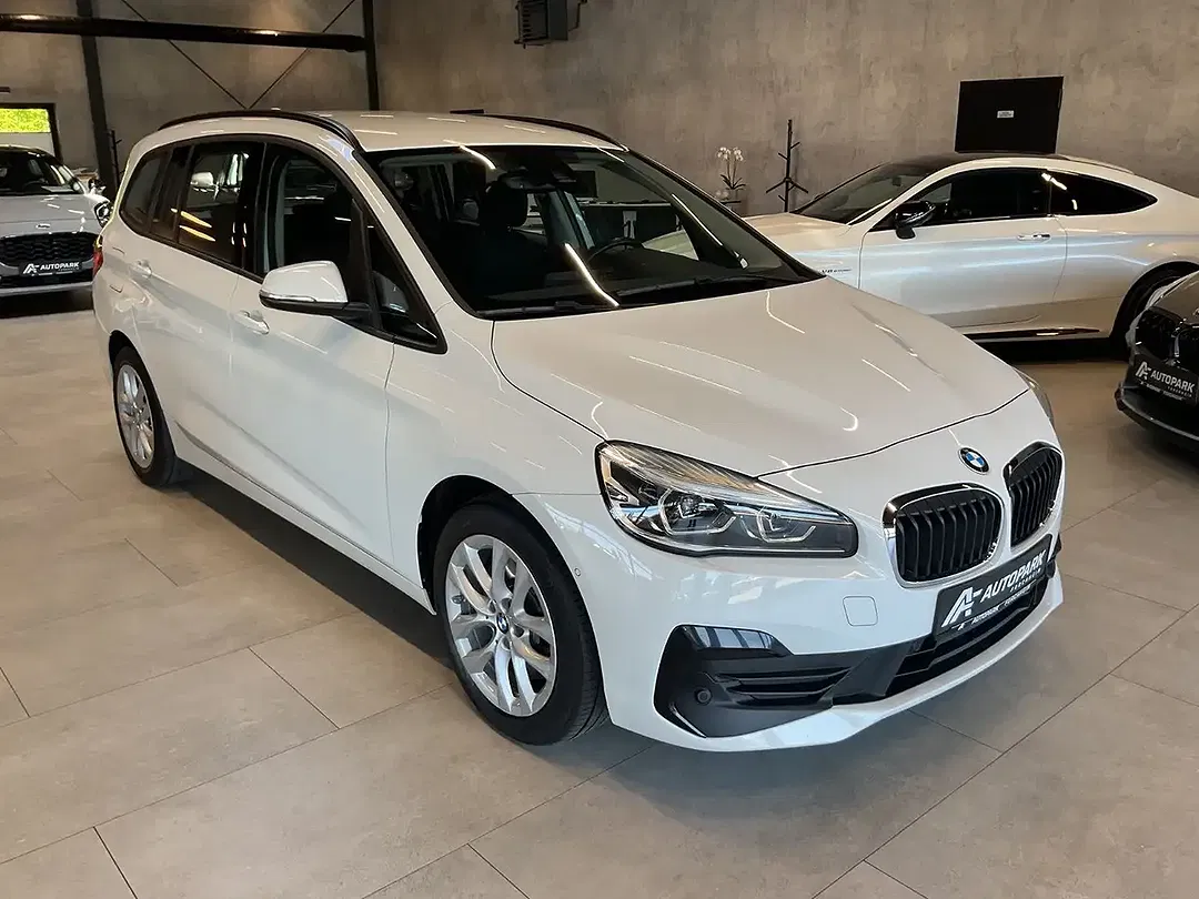 BMW 218 Advantage - foto 2