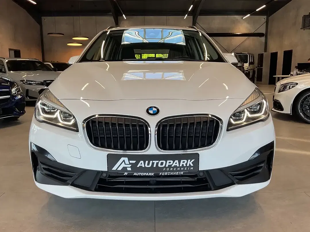 BMW 218 - Thumbnail 3
