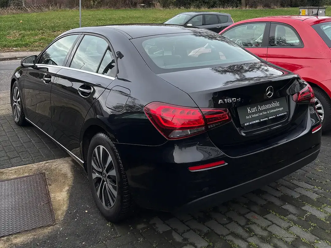 Mercedes-Benz A 180 - Thumbnail 4