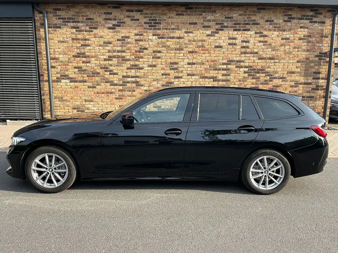 BMW 318 - Thumbnail 3
