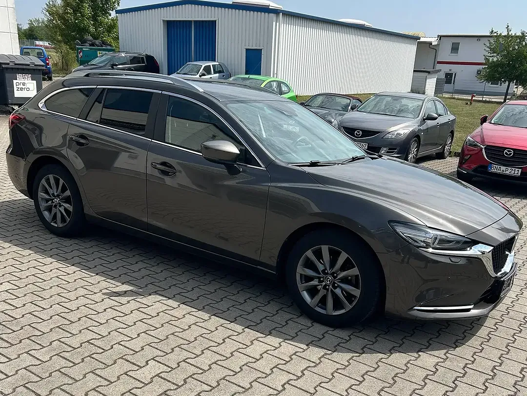 Mazda 6 - Thumbnail 3