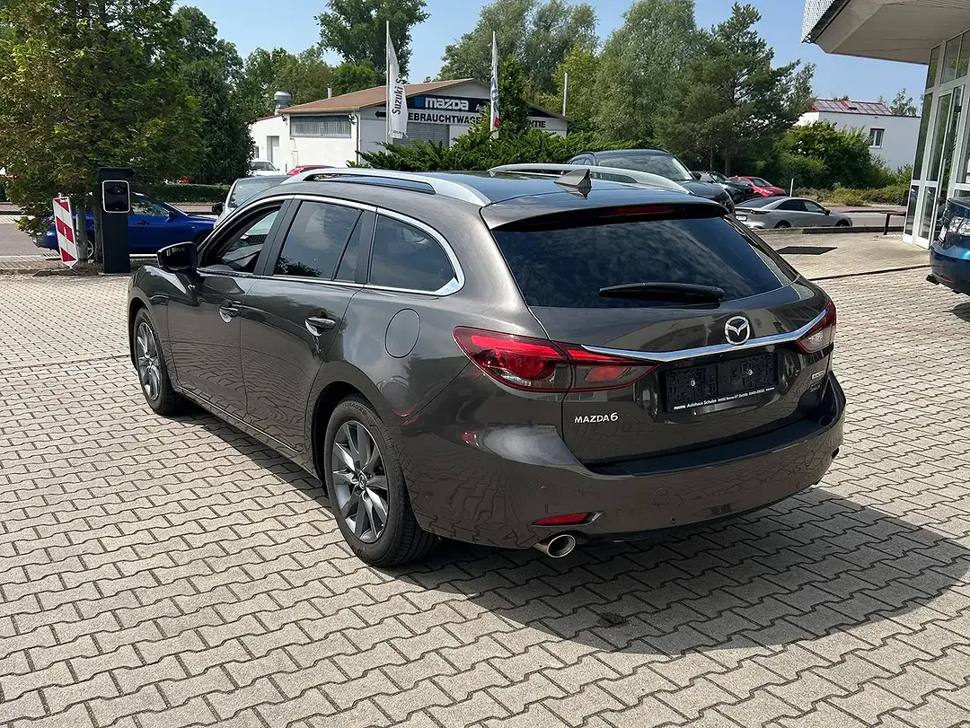 Mazda 6 - Thumbnail 5