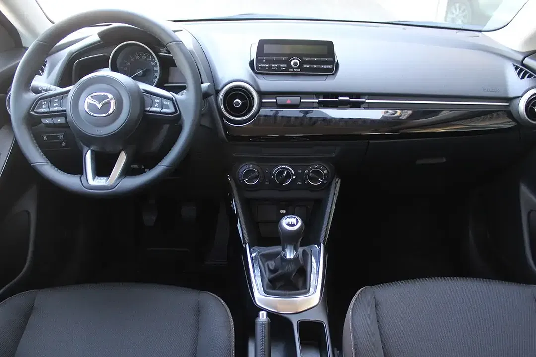 Mazda 2 - Thumbnail 11
