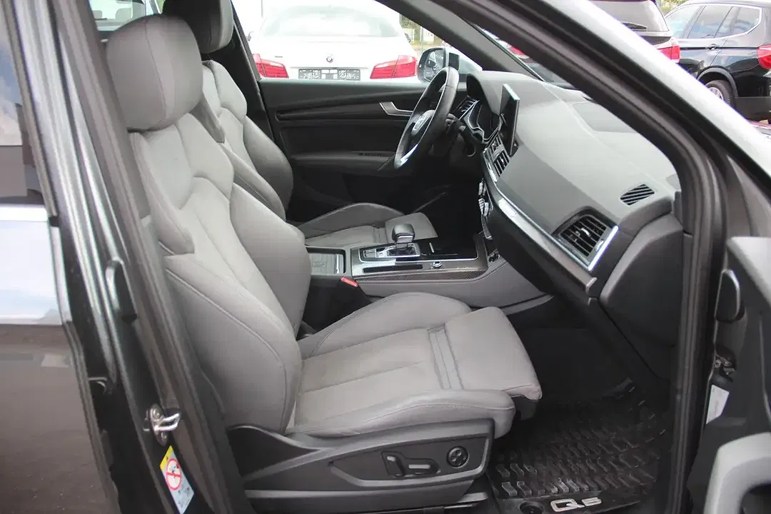 Audi SQ5 - Thumbnail 10