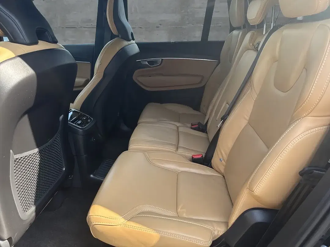 Volvo XC90 - Thumbnail 12