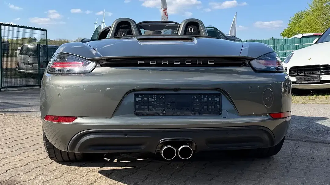 Porsche Boxster - Thumbnail 12