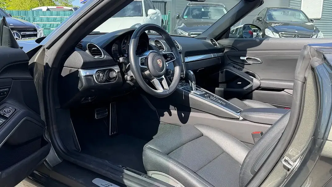 Porsche Boxster - Thumbnail 14