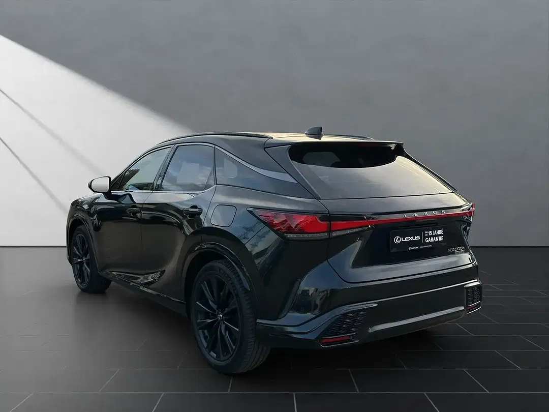 Lexus RX 500h - Thumbnail 3