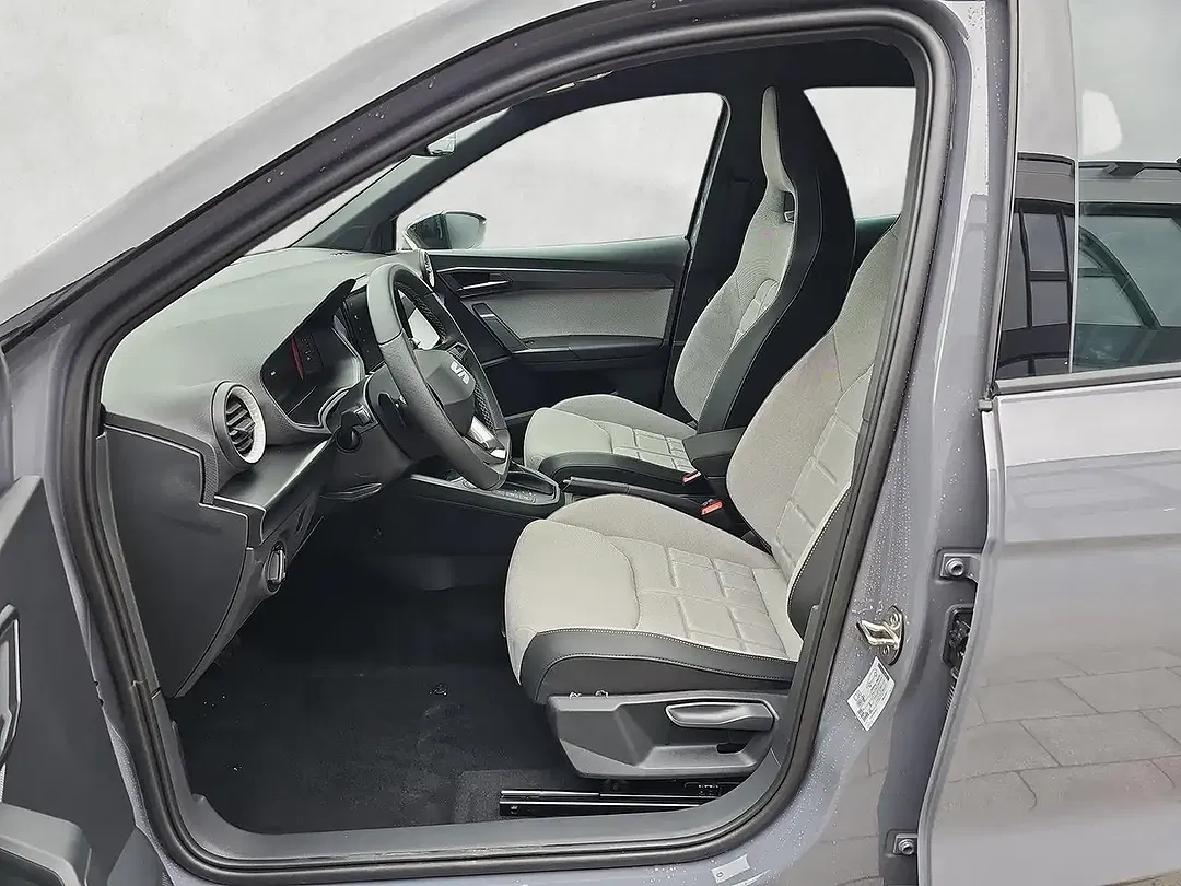 SEAT Arona - Thumbnail 9