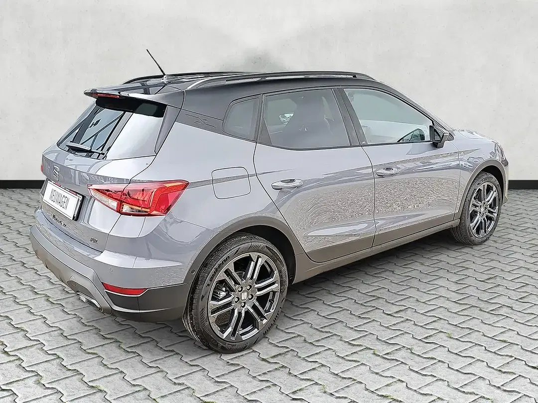 SEAT Arona - Thumbnail 7