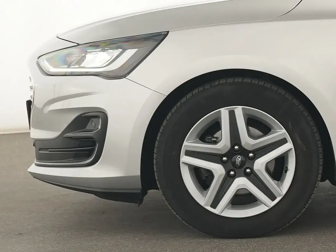 Ford Focus Cool & Connect - foto 11