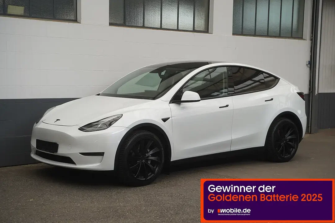 Tesla Model Y - Afbeelding 1
