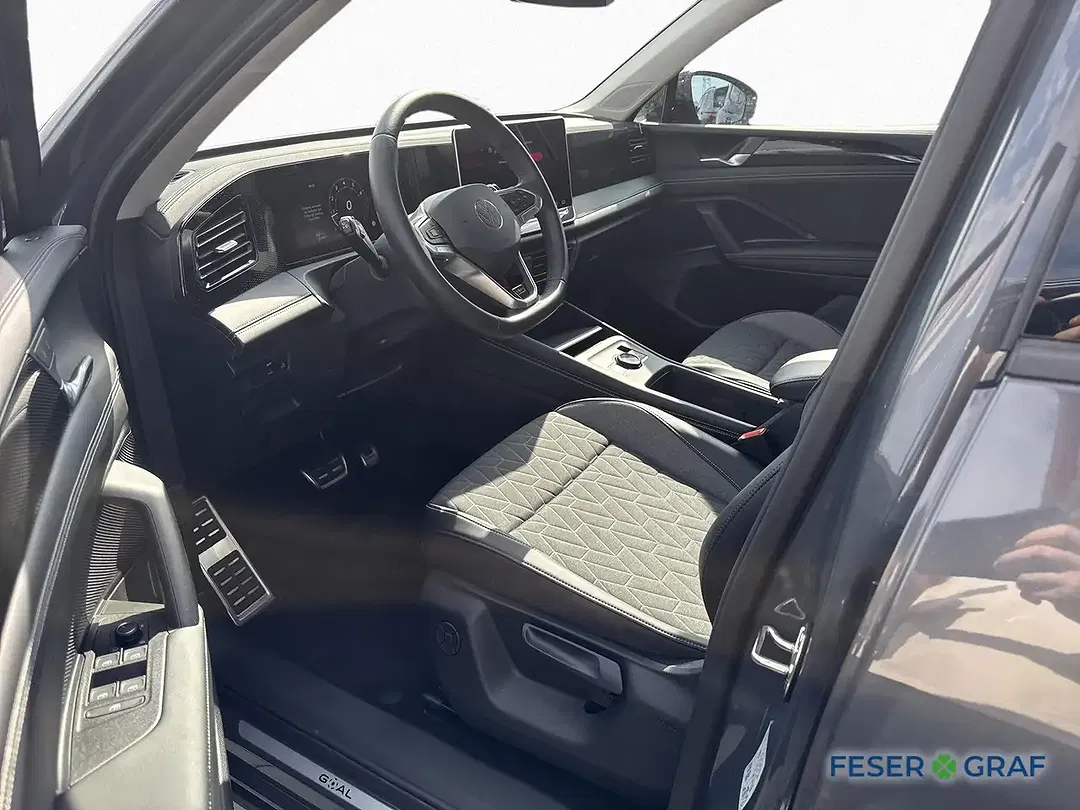 Volkswagen Tiguan - Thumbnail 10