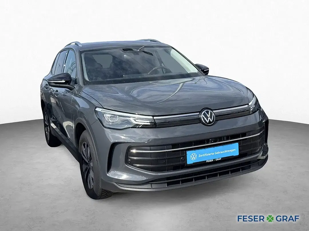 Volkswagen Tiguan - Thumbnail 3