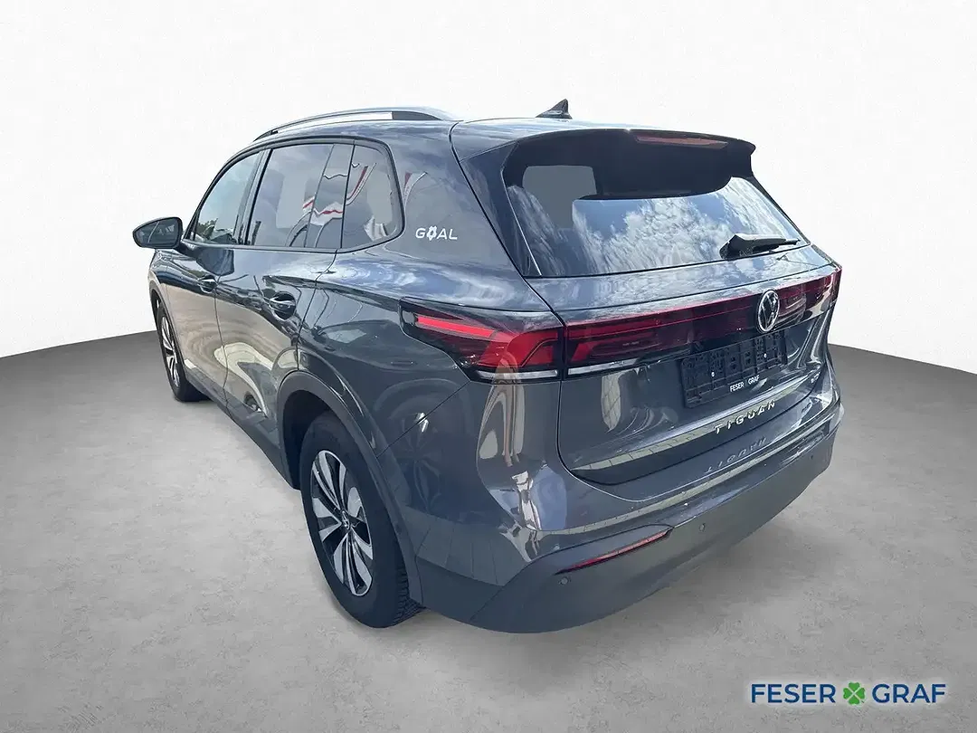 Volkswagen Tiguan - Thumbnail 6
