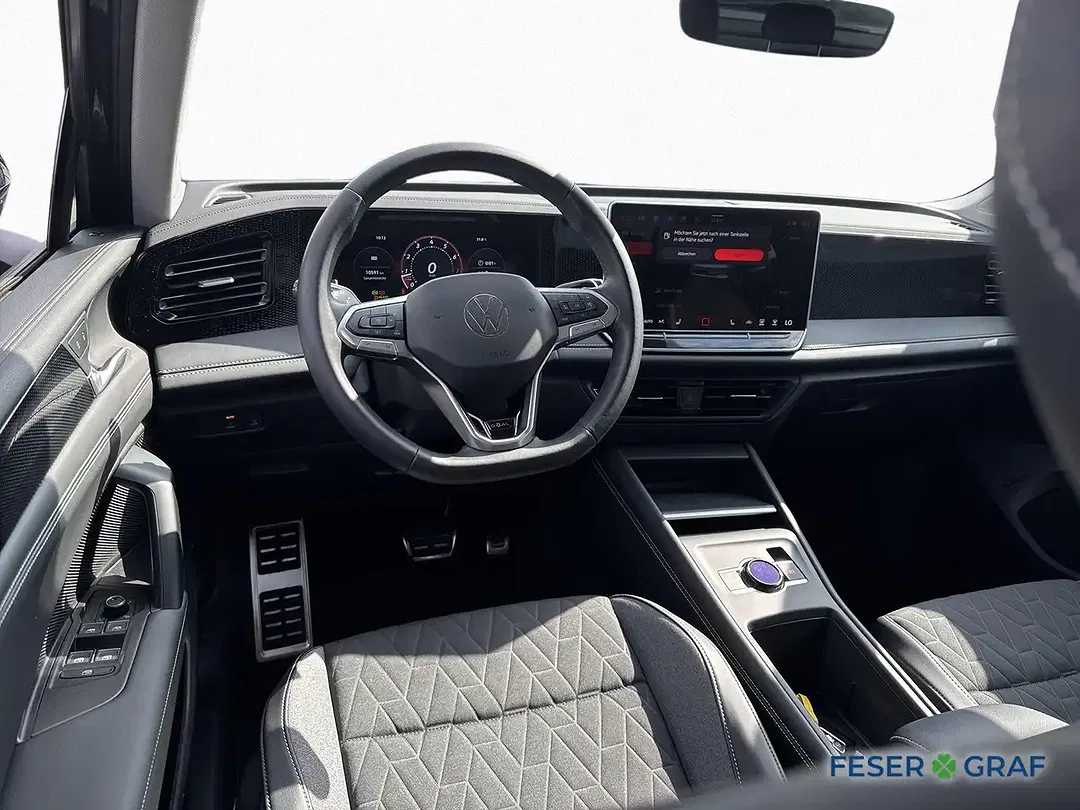 Volkswagen Tiguan - Thumbnail 8