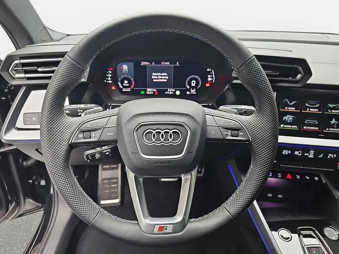 Audi A3 - Thumbnail 13