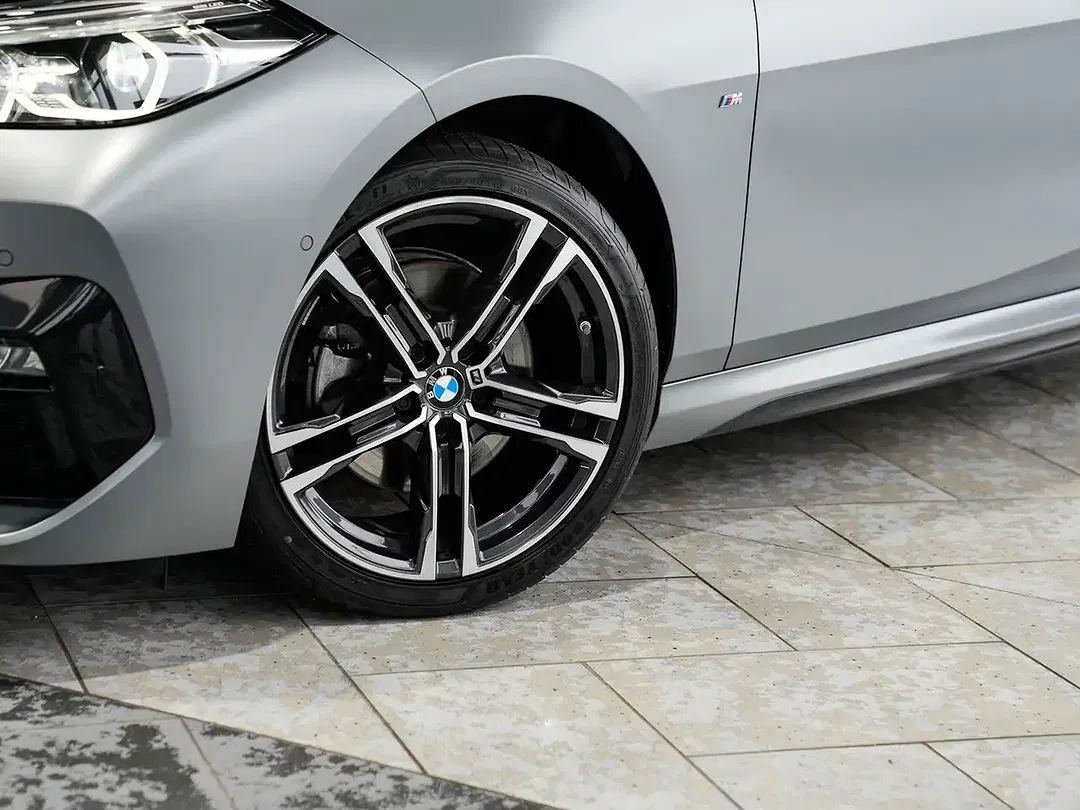 BMW 218 - Thumbnail 9