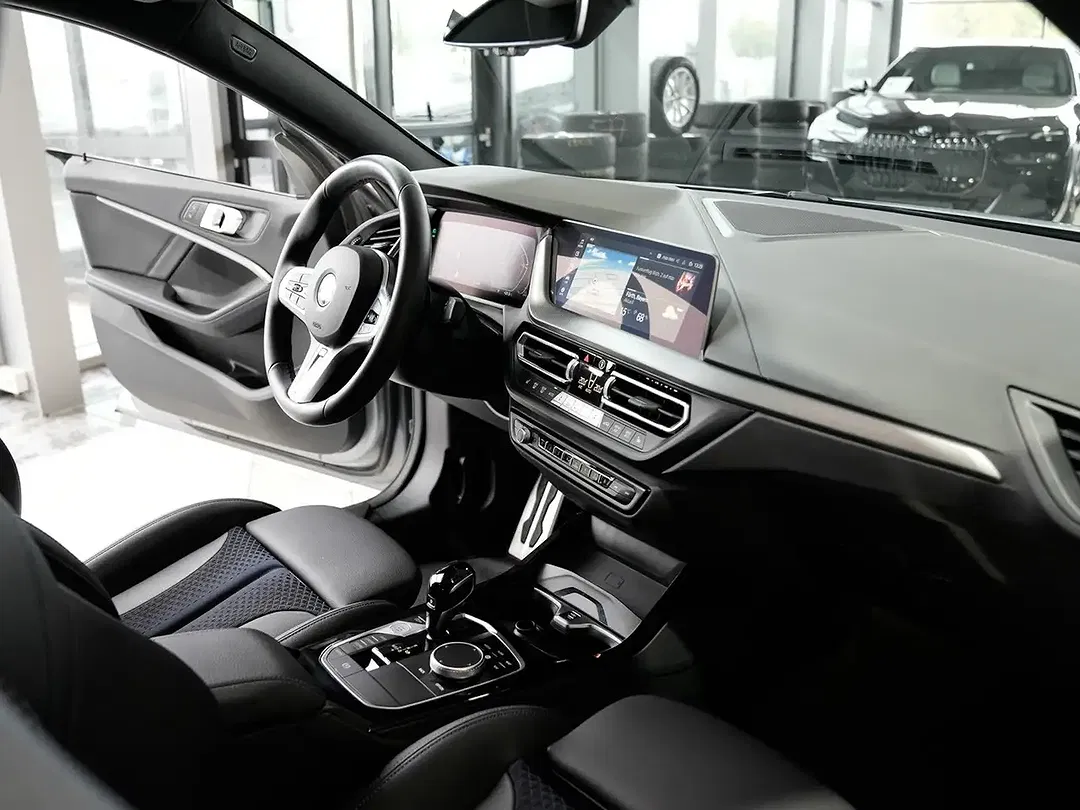 BMW 218 - Thumbnail 10