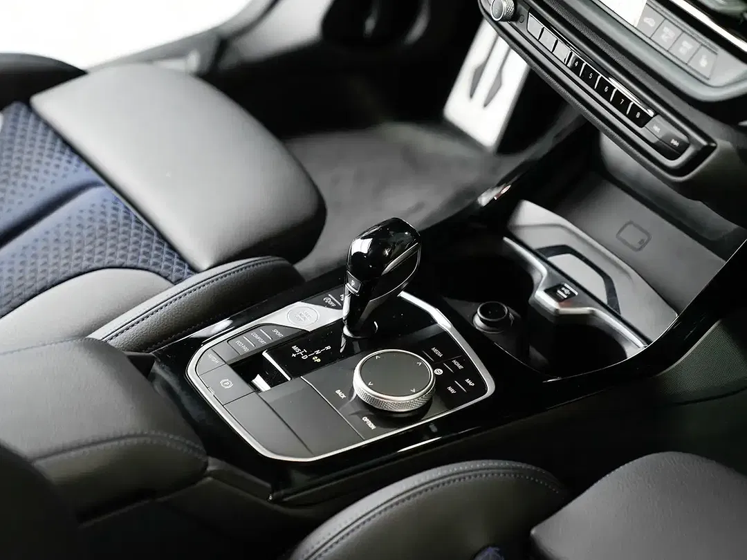 BMW 218 - Thumbnail 11