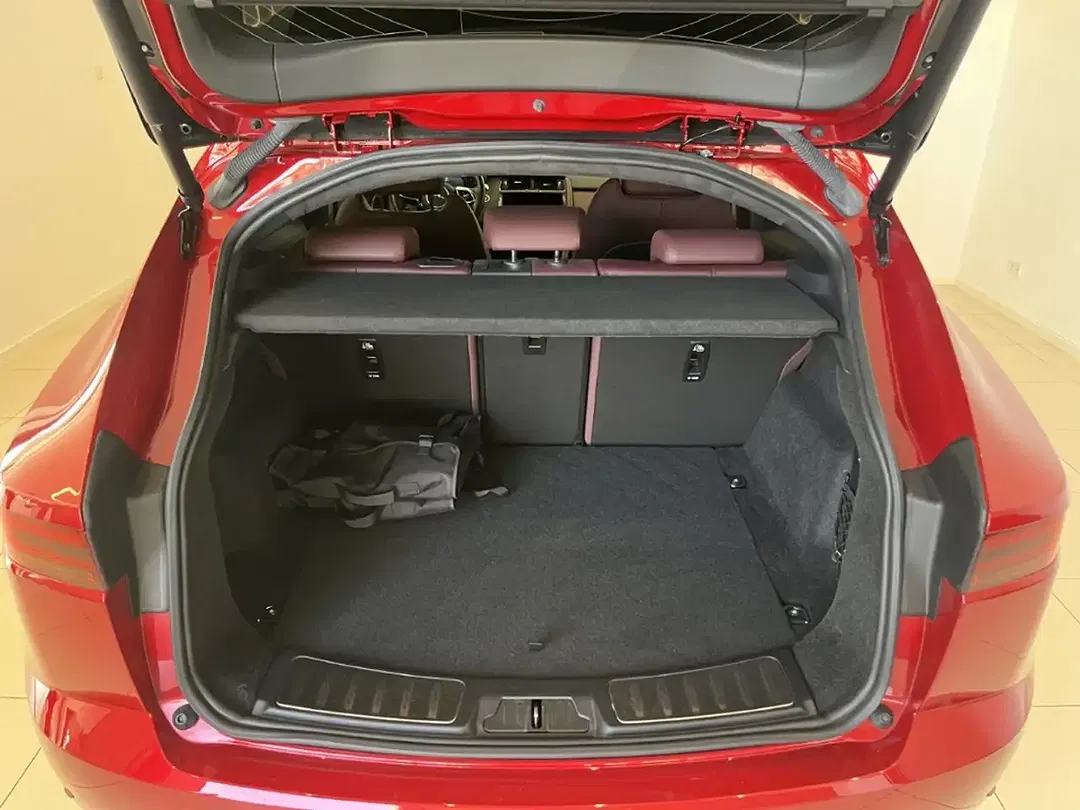 Jaguar E-Pace - Thumbnail 10