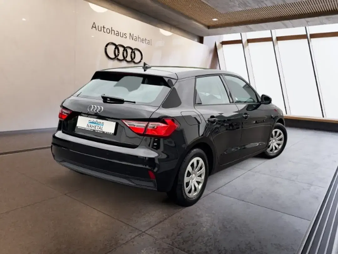 Audi A1 - Thumbnail 3