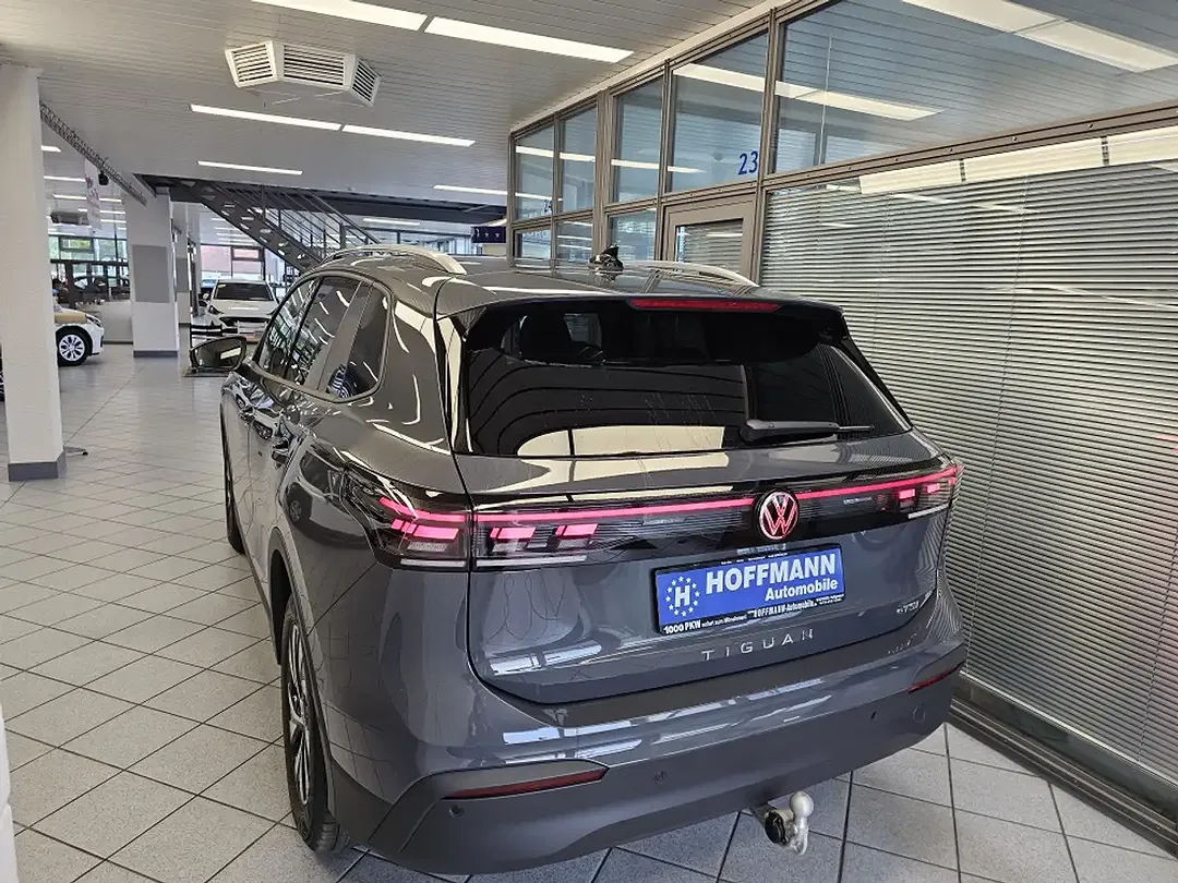 Volkswagen Tiguan - Thumbnail 9