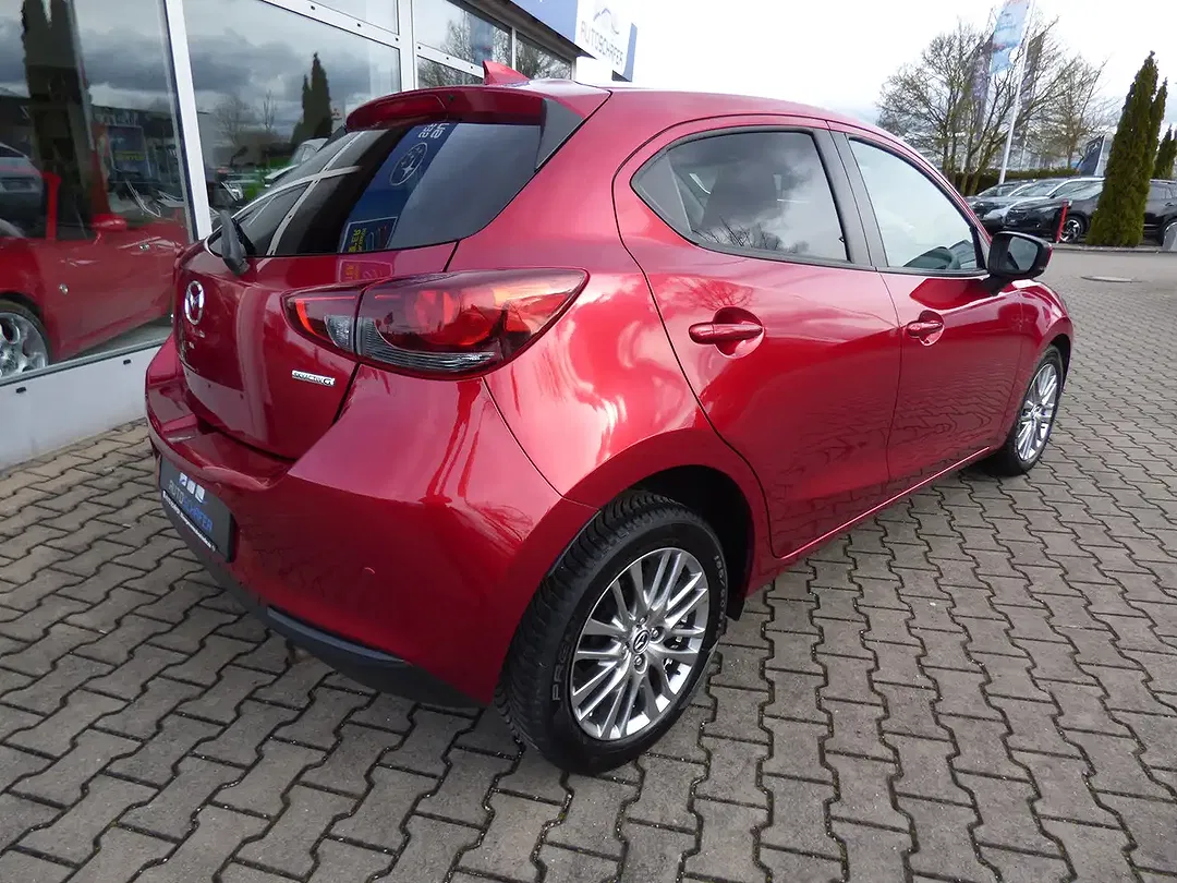 Mazda 2 - Thumbnail 3