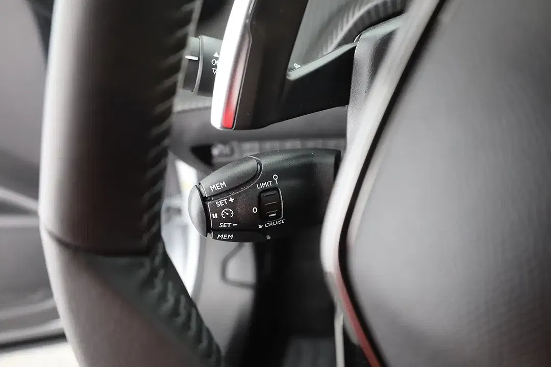 Peugeot 2008 - Thumbnail 18