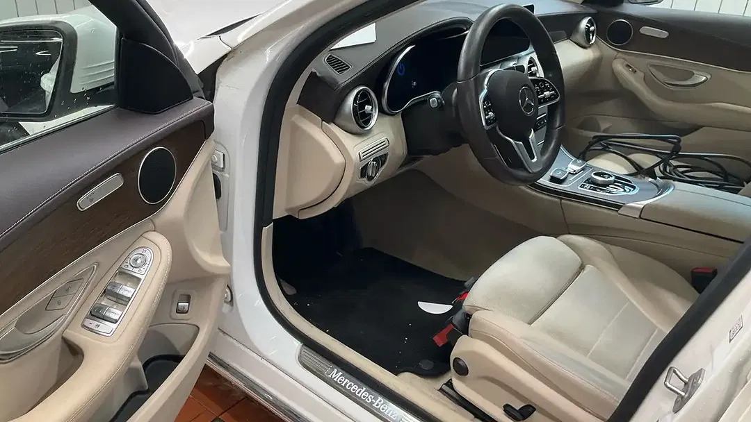 Mercedes-Benz C 300 - Thumbnail 10