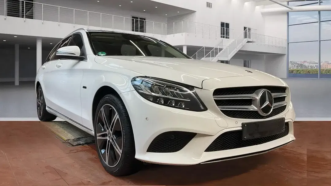 Mercedes-Benz C 300 - foto 2