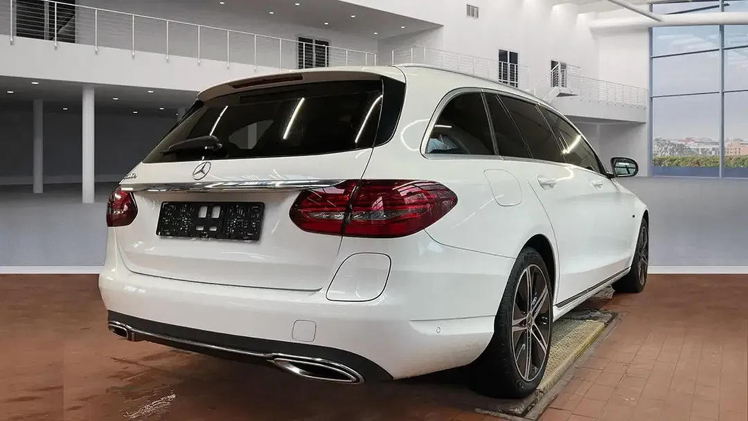 Mercedes-Benz C 300 - Thumbnail 4