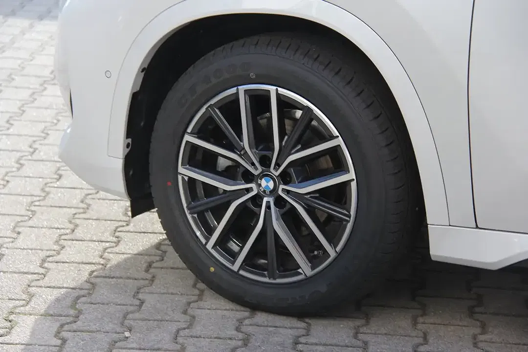 BMW X1 AUT sDrive M Sport - foto 8