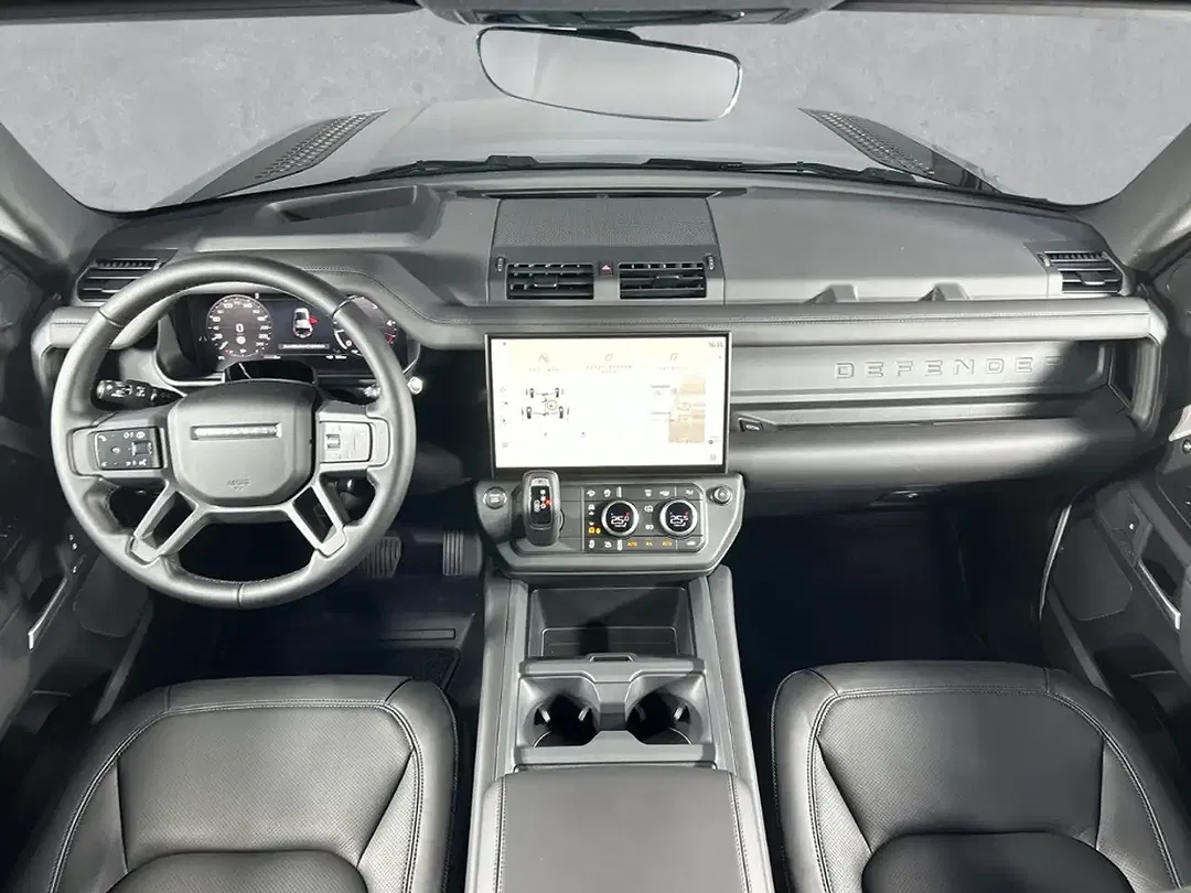 Land Rover Defender - Thumbnail 13