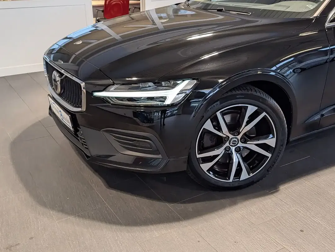 Volvo V60 - Thumbnail 3