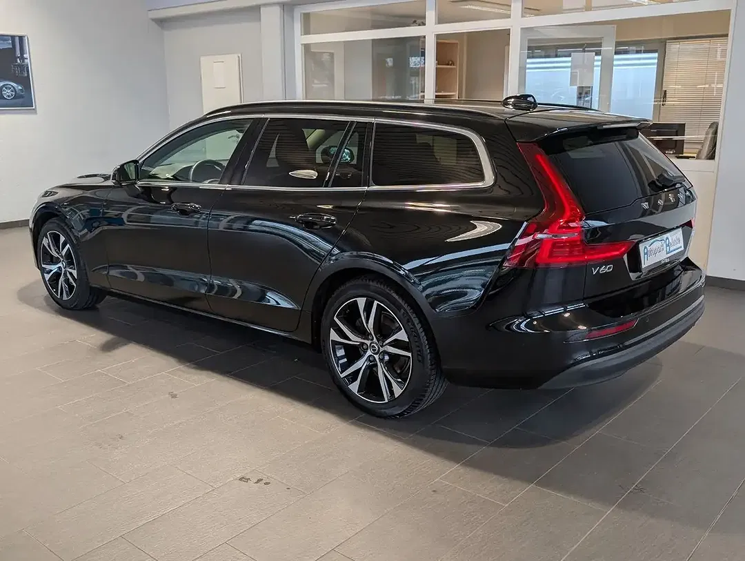 Volvo V60 - Thumbnail 5