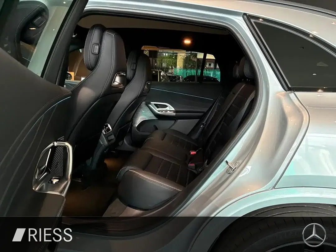 Mercedes-Benz GLC 400 - Thumbnail 4