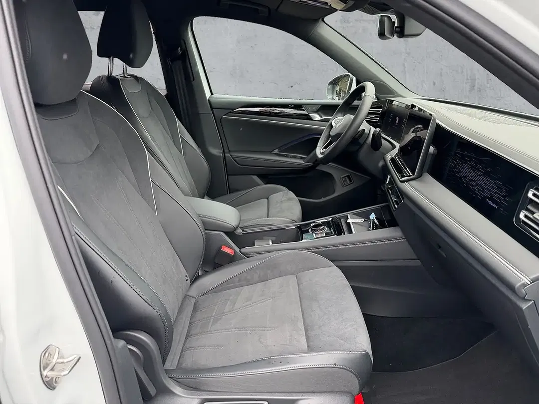 Volkswagen Tiguan - Thumbnail 12
