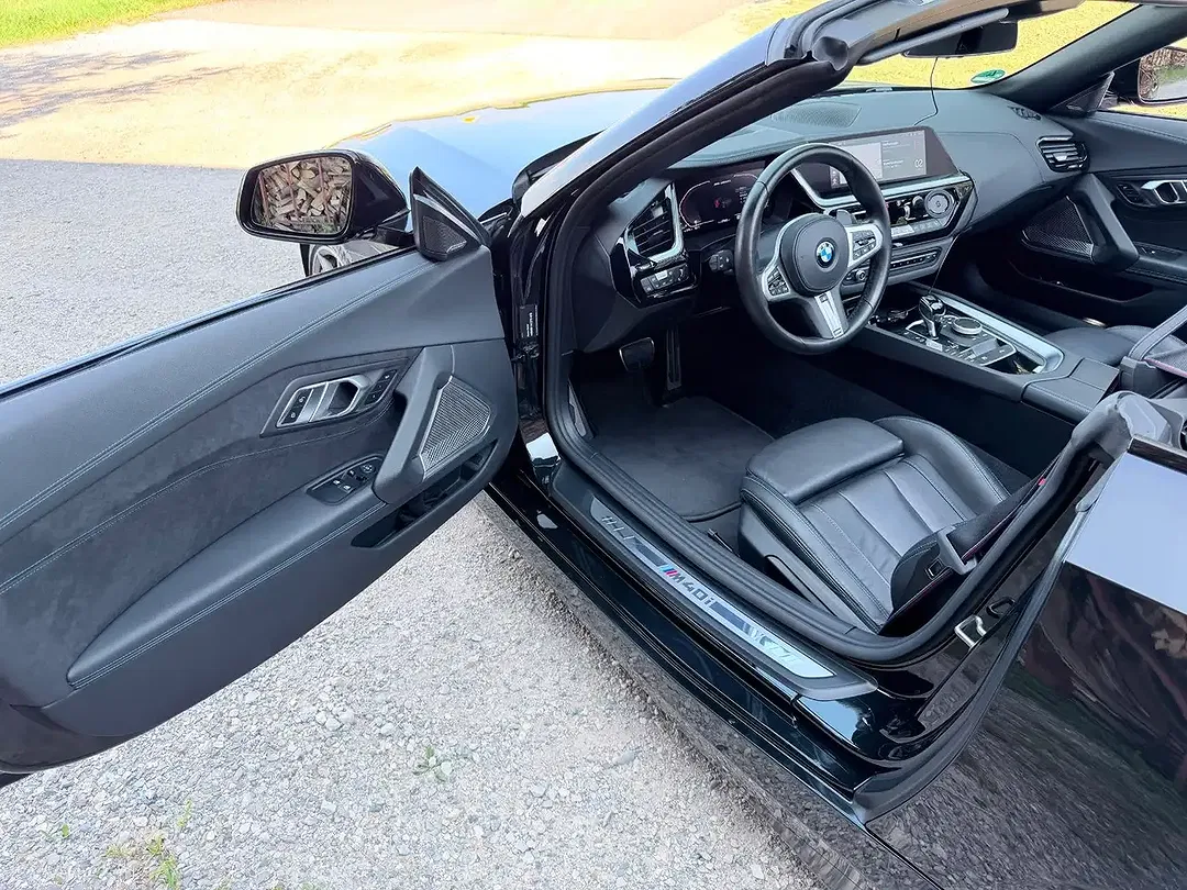 BMW Z4 - Thumbnail 9