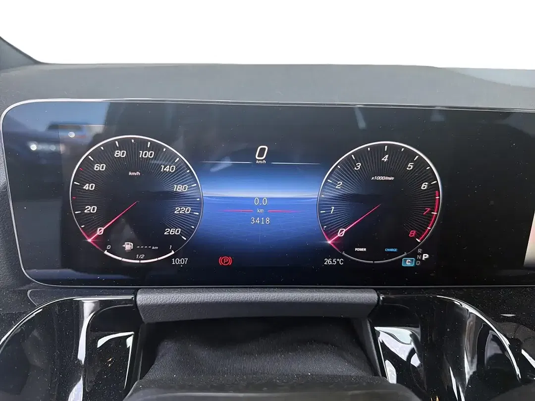 Mercedes-Benz B 200 - Thumbnail 10