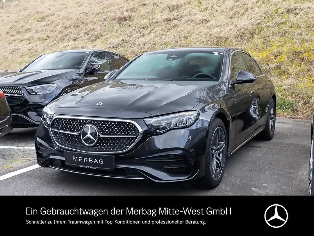 Mercedes-Benz E 300 - Thumbnail 1