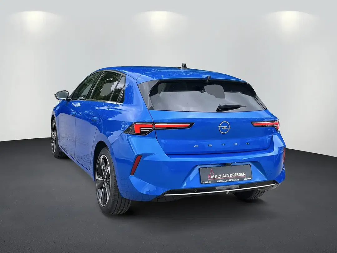 Opel Astra - Thumbnail 6