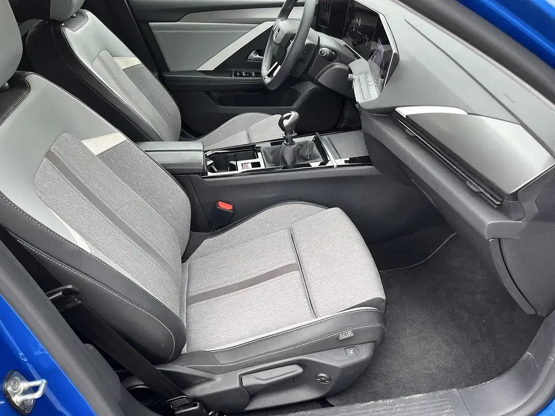 Opel Astra - Thumbnail 8