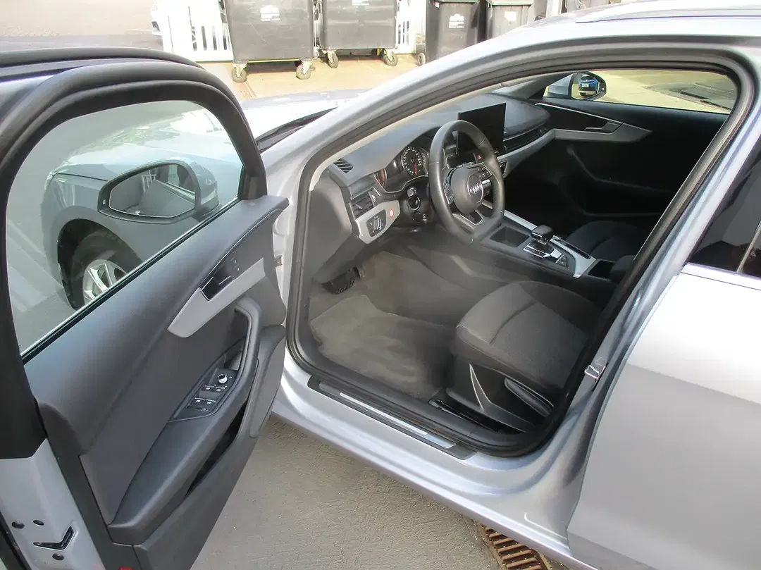 Audi A4 - Thumbnail 12