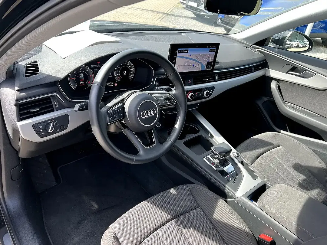 Audi A4 - Thumbnail 9