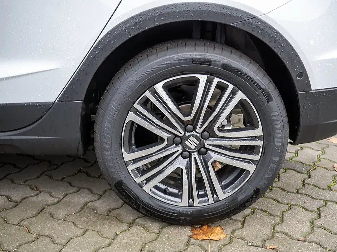 SEAT Arona - Thumbnail 5