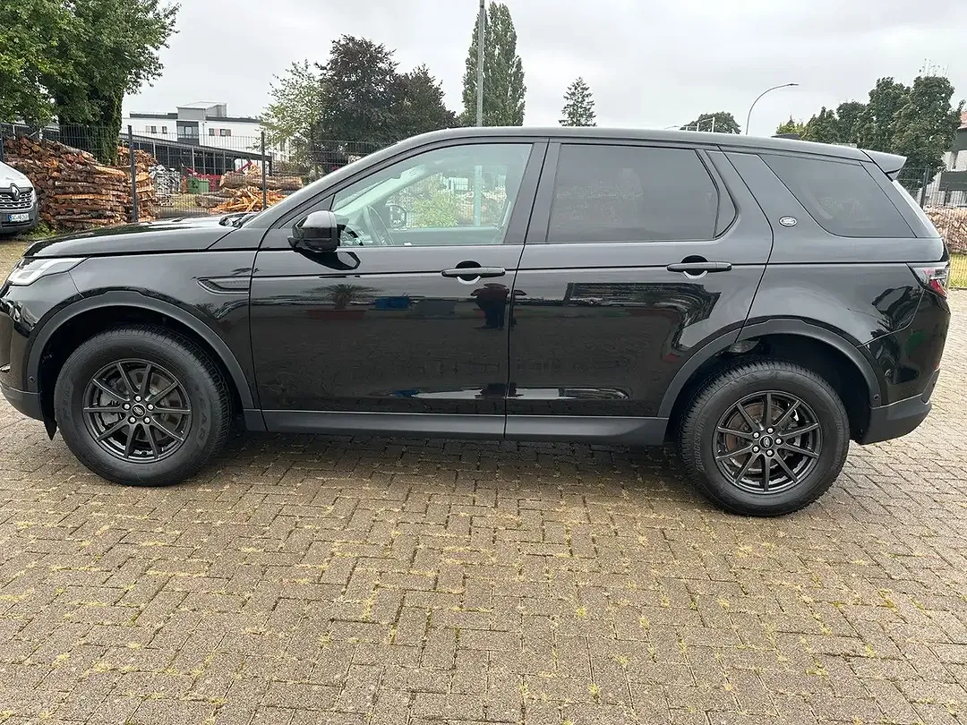 Land Rover Discovery - Thumbnail 3