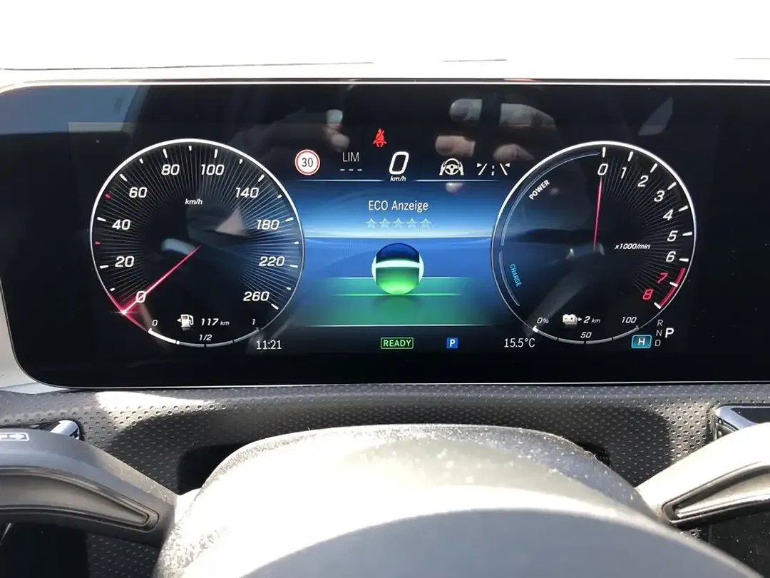 Mercedes-Benz CLA 250 - Thumbnail 10