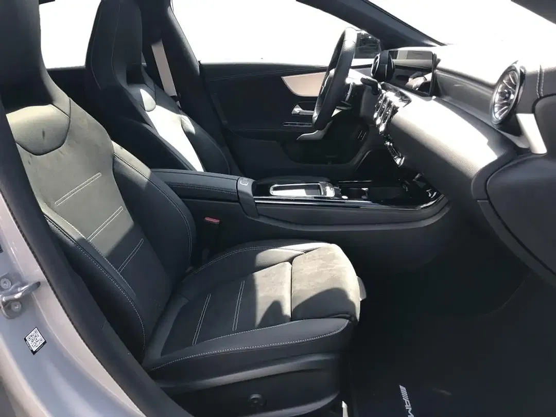 Mercedes-Benz CLA 250 - Thumbnail 4