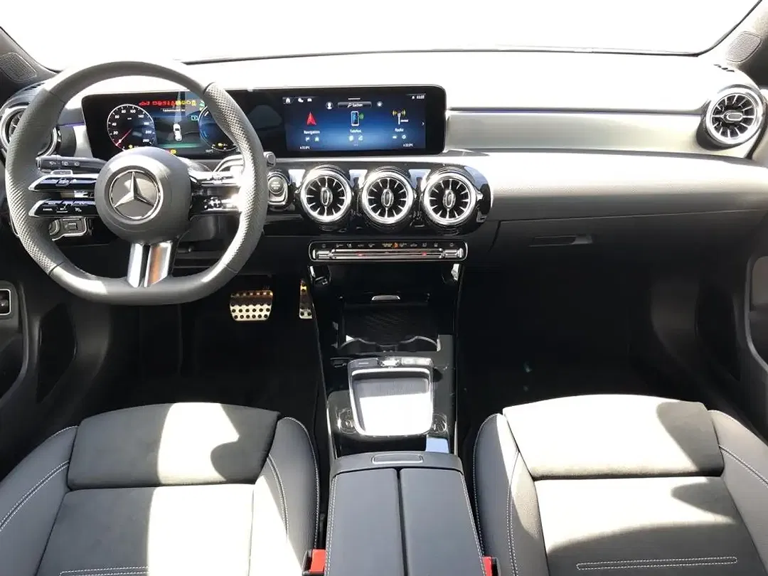Mercedes-Benz CLA 250 - Thumbnail 5